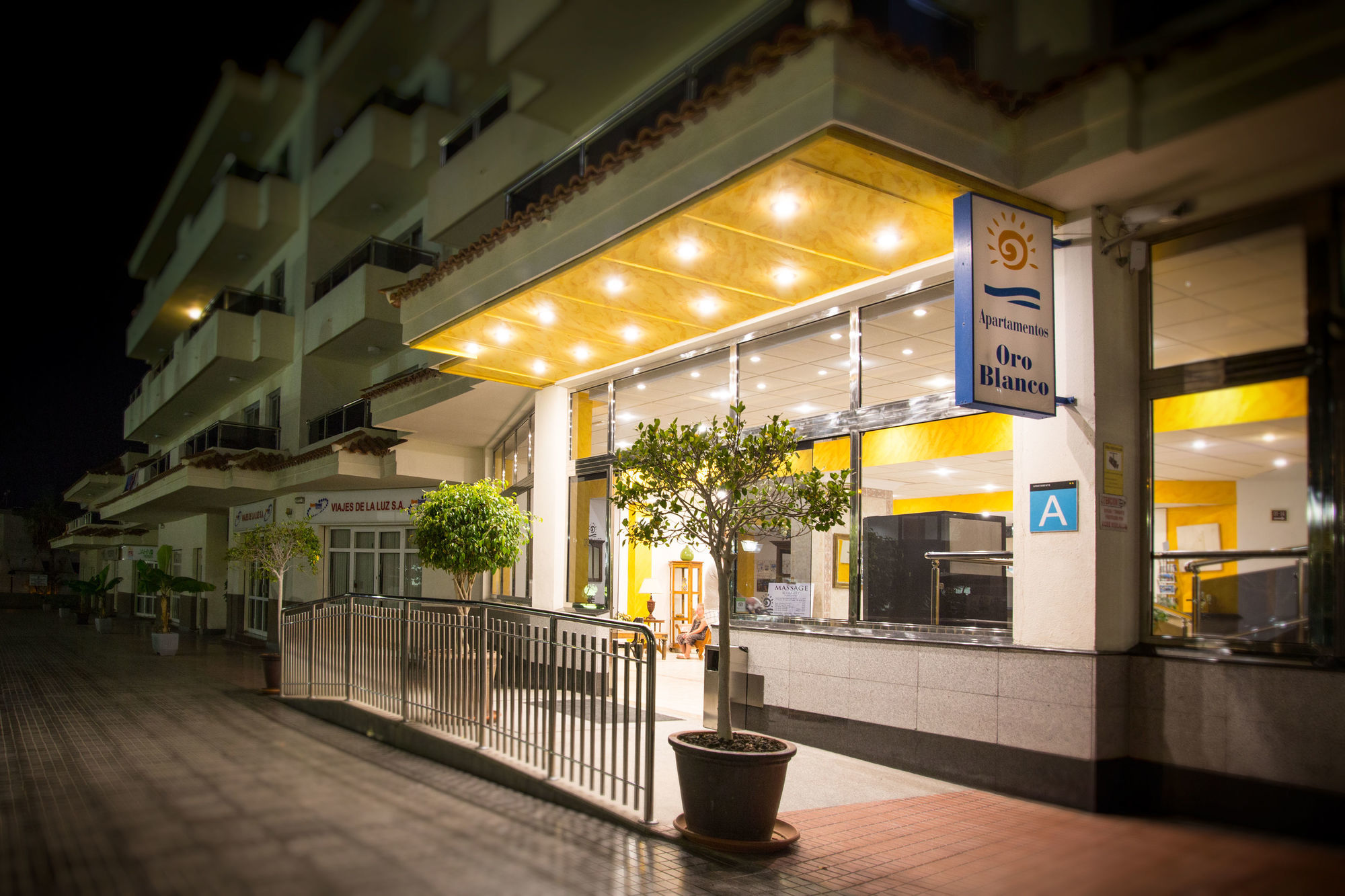 Apartamentos Oro Blanco Playa de las Americas  Exteriör bild